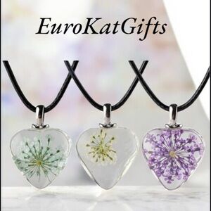 NEW Flower Heart Pendant Necklace Resin Stainless lobster clasp black cord NWT